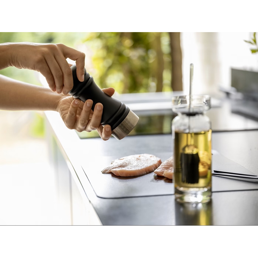 WENKO 55082100-Młynek do soli BLACK OUTDOOR KITCHEN 5x17,5 cm srebrny/czarny/biały