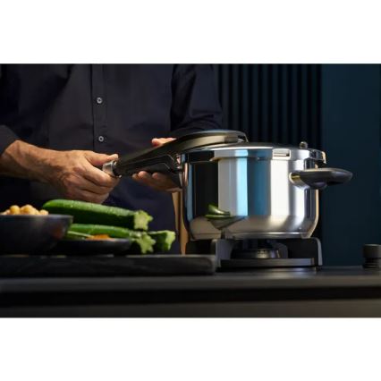 WMF - Garnek ciśnieniowy 4,5 l PERFECT PREMIUM ze stali nierdzewnej