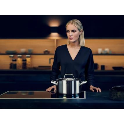 WMF - Garnek z pokrywą GOURMET PLUS Ø 24 cm