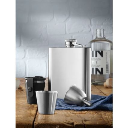 WMF - Zestaw piersiówki i kieliszków MANHATTAN 6 szt.