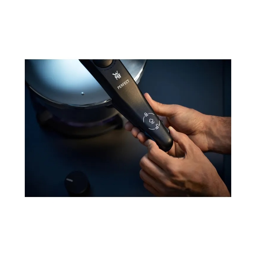 WMF - Zestaw szybkowarów 8,5 l + 4,5 l PERFECT ze stali nierdzewnej