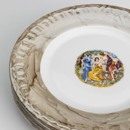 Zestaw 18 porcelanowych talerzy marmur brązowy