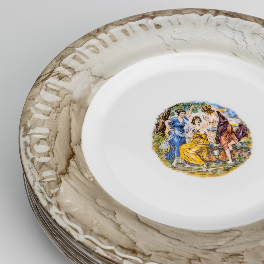 Zestaw 18 porcelanowych talerzy marmur brązowy