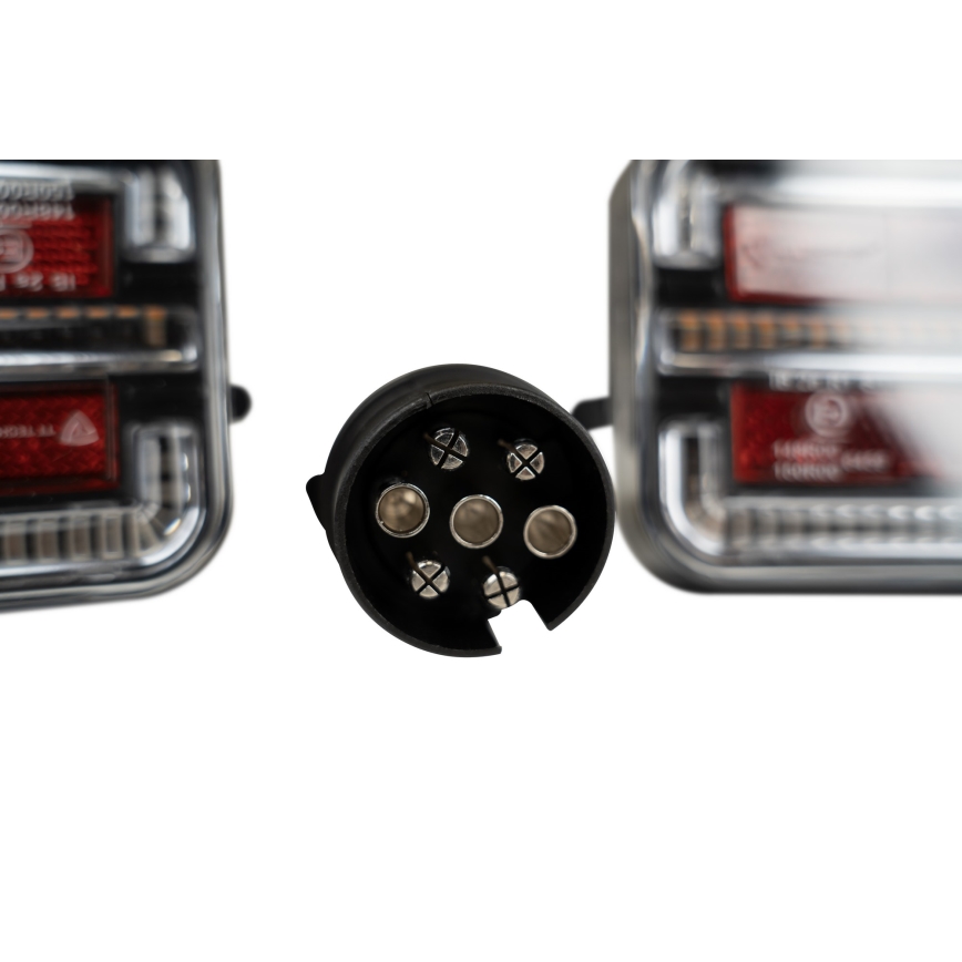 ZESTAW 2x LED Bezprzewodowe światło samochodowe LED/12-24V Wi-Fi IP67