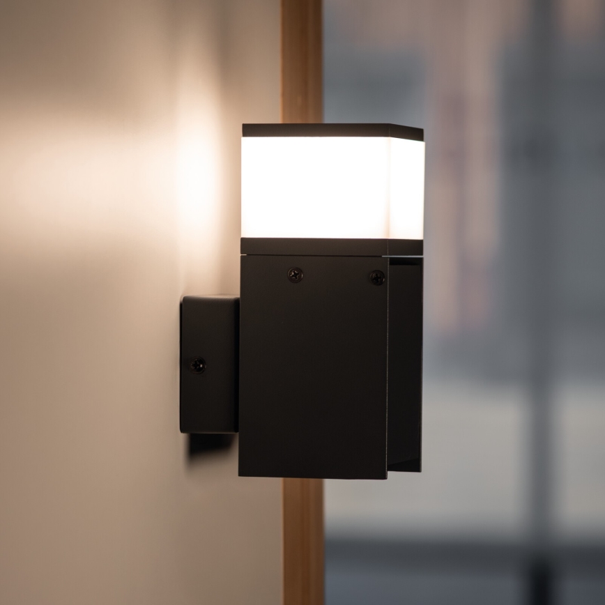 Zewnętrzna lampa ścienna DASTEN 1xG9/11W/230V IP44 czarna
