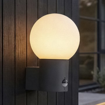 Zewnętrzny kinkiet z czujnikiem ruchu i zmierzchu STONO 1xE27/15W/230V IP65 antracyt
