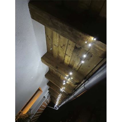 Zewnętrzny łańcuch świetlny LED 120 diod / 17 m, IP44, zimna biel