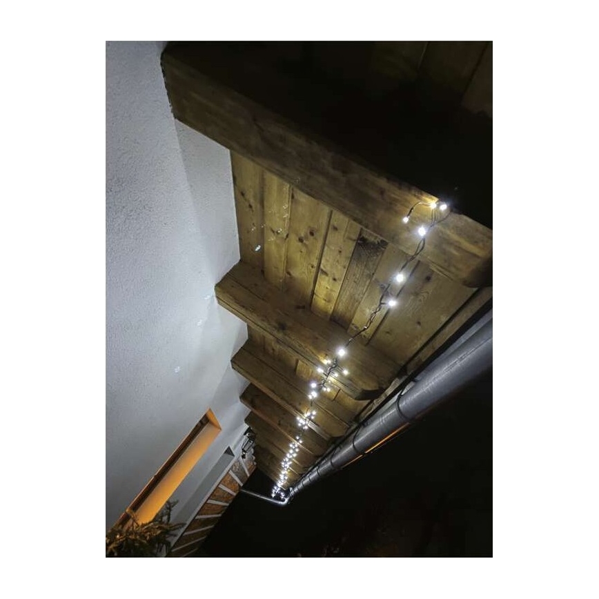 Zewnętrzny łańcuch świetlny LED 120 diod / 17 m, IP44, zimna biel
