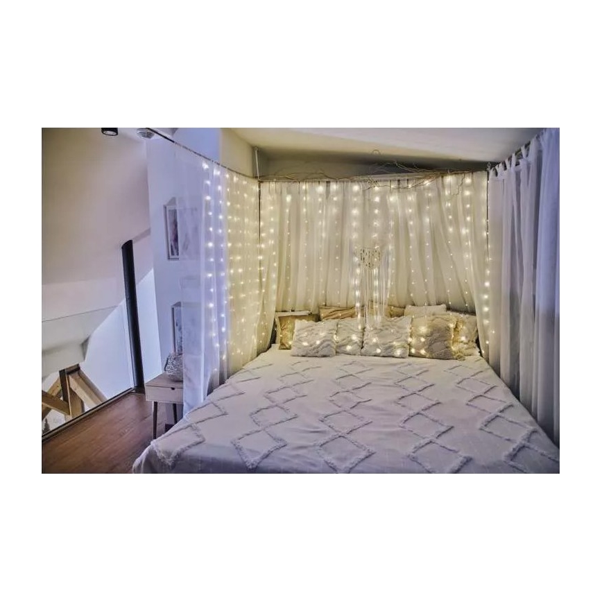 Zewnętrzny łańcuch świetlny LED, 300 diod / 8 funkcji, 5,9 m, IP44, ciepła biel