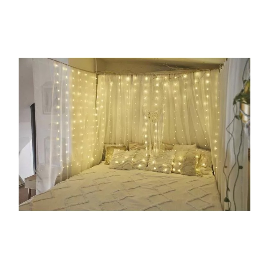 Zewnętrzny łańcuch świetlny LED, 300 diod / 8 funkcji, 5,9 m, IP44, ciepła biel